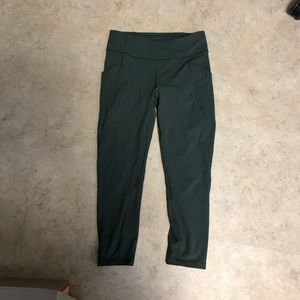 Lululemon cropped tights (time to sweat crops)